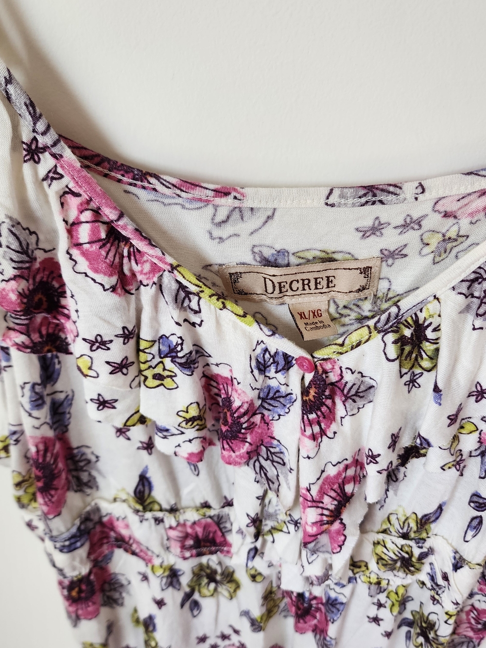 Floral Ruffle Tank Top - Picture 3 of 12